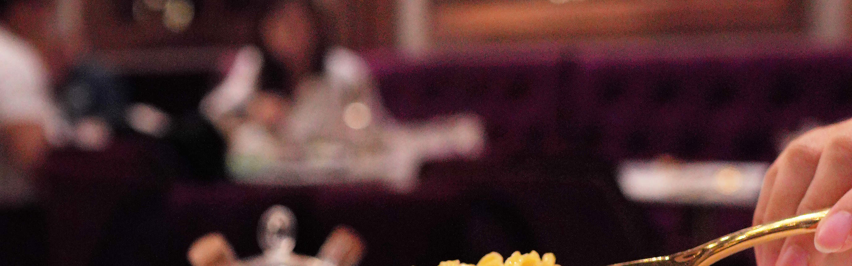 Giovanni Pina, bữa nửa buổi, bữa nửa buổi cuối tuần, tất cả những gì bạn có thể ăn